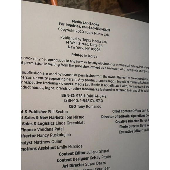 John Wayne's Book of American Grit: Stories of Courage and Perseverance, book - Picture 3 of 10